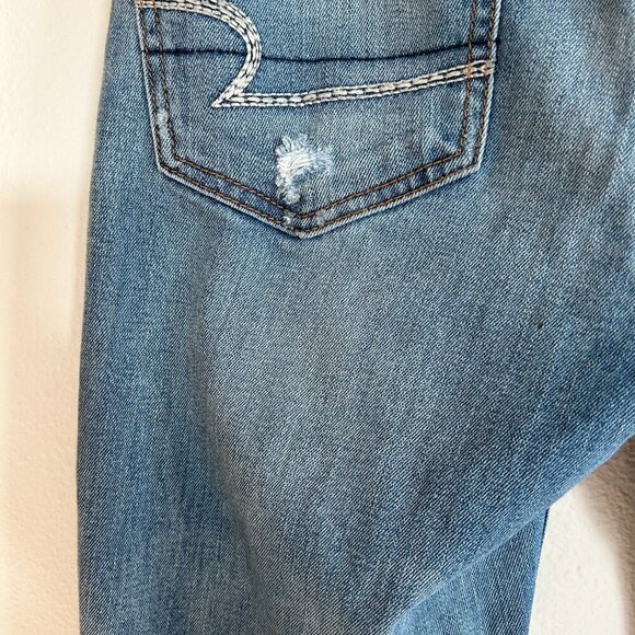 American Eagle Jeans Tomgirl Button Fly Destroyed Raw Hem Grunge - Picture 11 of 15